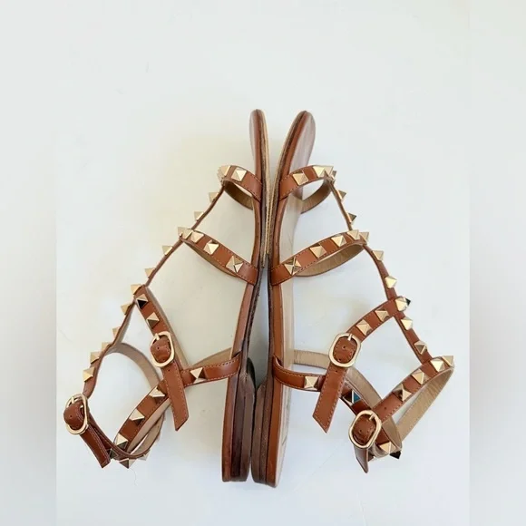 Valentino Garavani Brown leather Gold Rockstud ankle strap flat sandals EU 39.5 Sandals